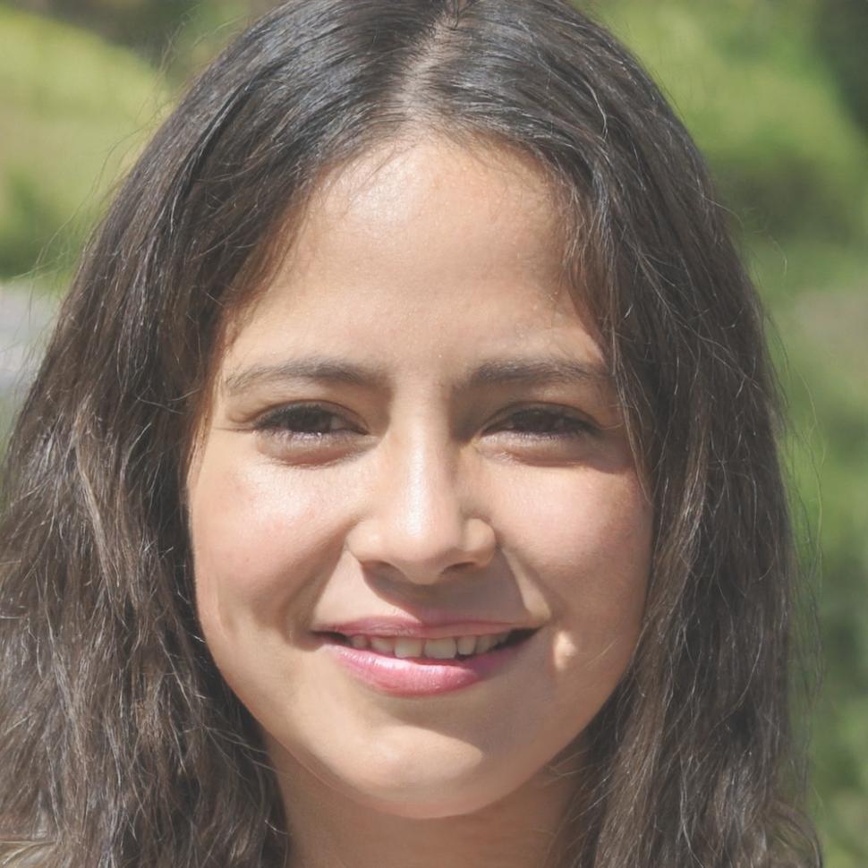 Jennifer Chen, Senior Financial Risk Analyst and course instructor